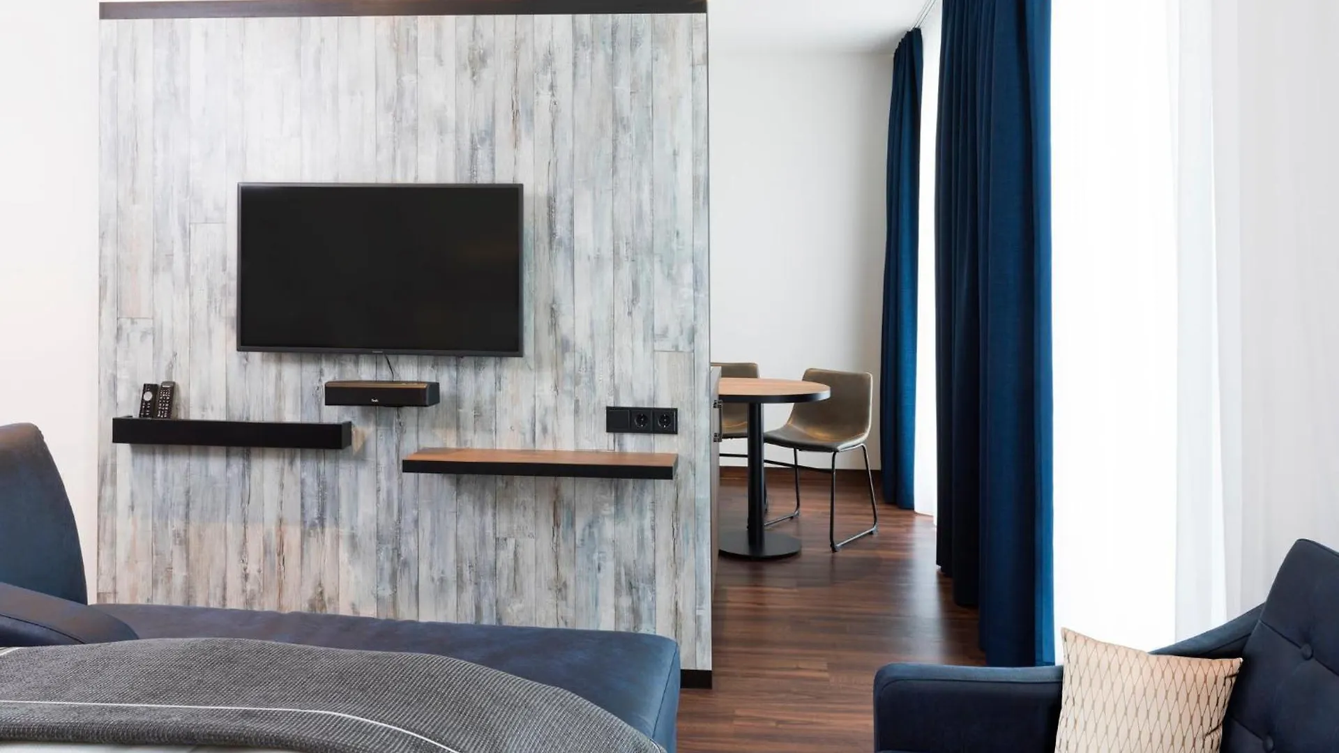 Holiday Inn - The Niu, Saddle Fuerth By Ihg