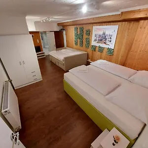 https://homebase-apartments-internationalist.topcolognehotels.com