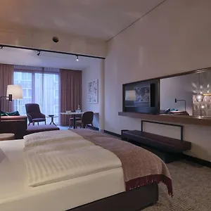 **** Hotel Adina Germania