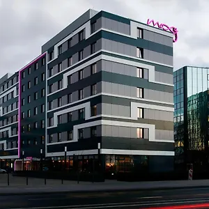 **** Hotel Moxy Frankfurt Germania