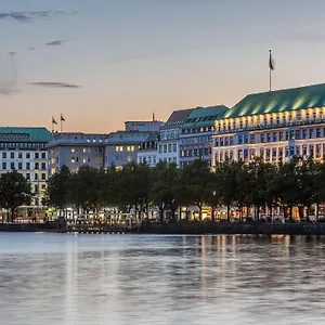 ***** Hotel Fairmont Vier Jahreszeiten Germania