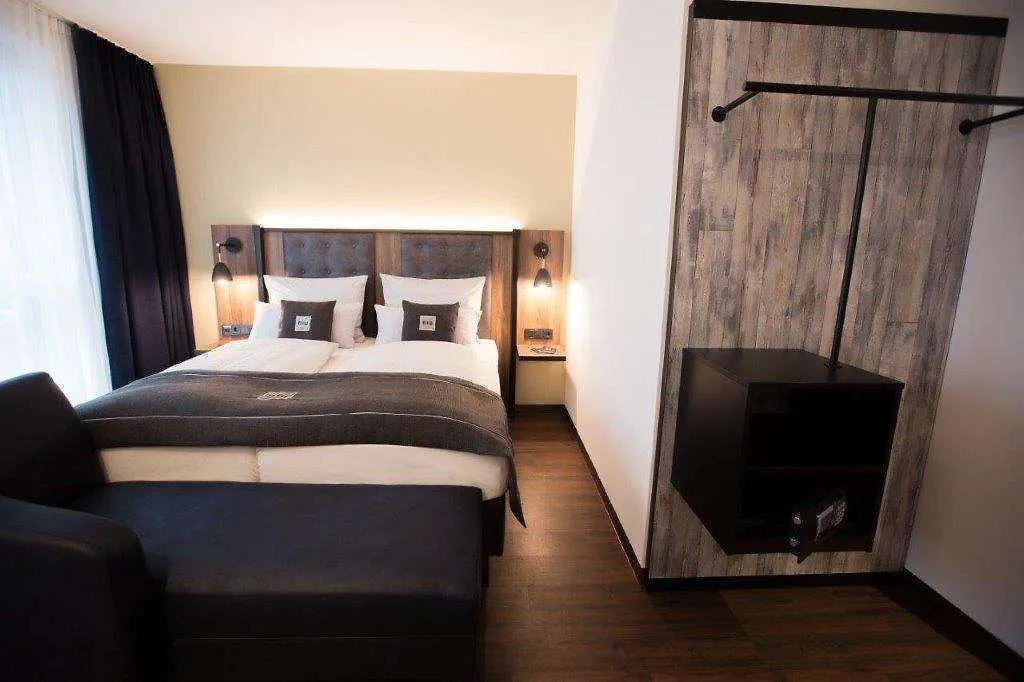 Holiday Inn - The Niu, Saddle Fuerth By Ihg