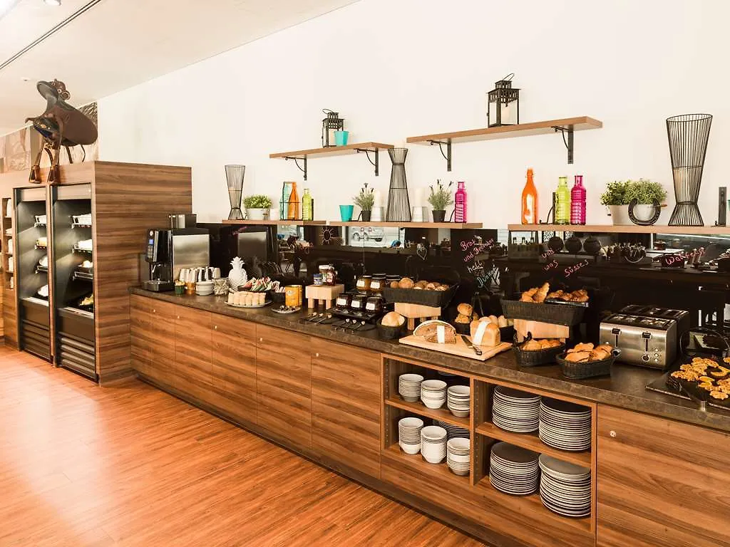 Holiday Inn - The Niu, Saddle Fuerth By Ihg