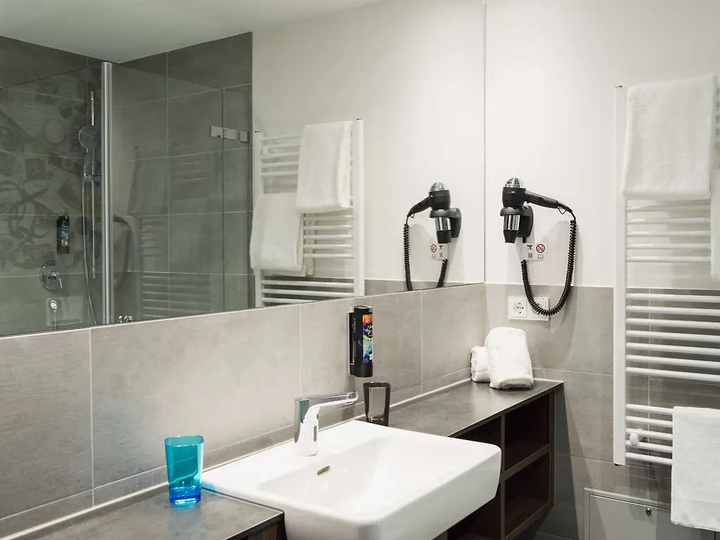 Holiday Inn - The Niu, Saddle Fuerth By Ihg